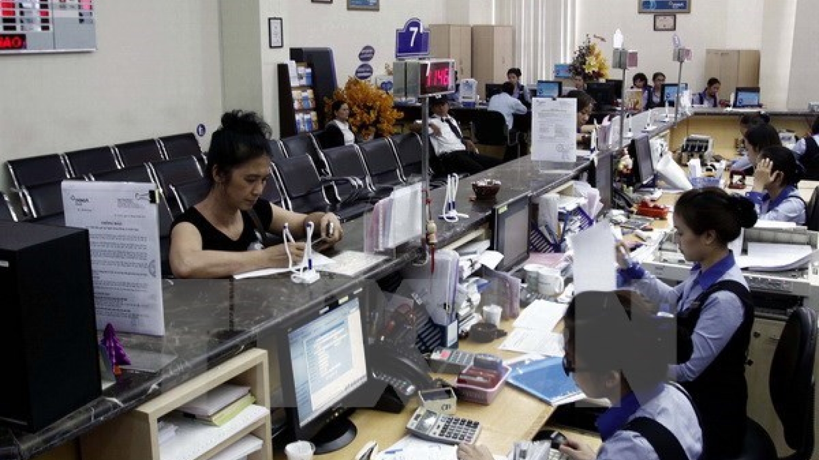 Former Dong A Bank executive detained, prosecuted