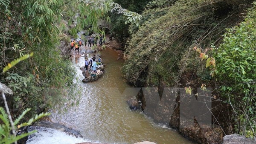 Three Britons die in accident at Da Lat tourist attraction