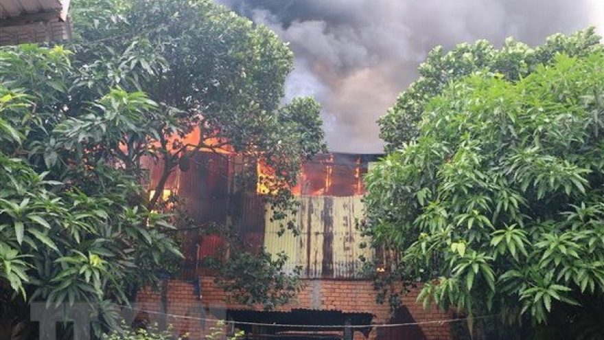 Fire destroys two houses in An Giang