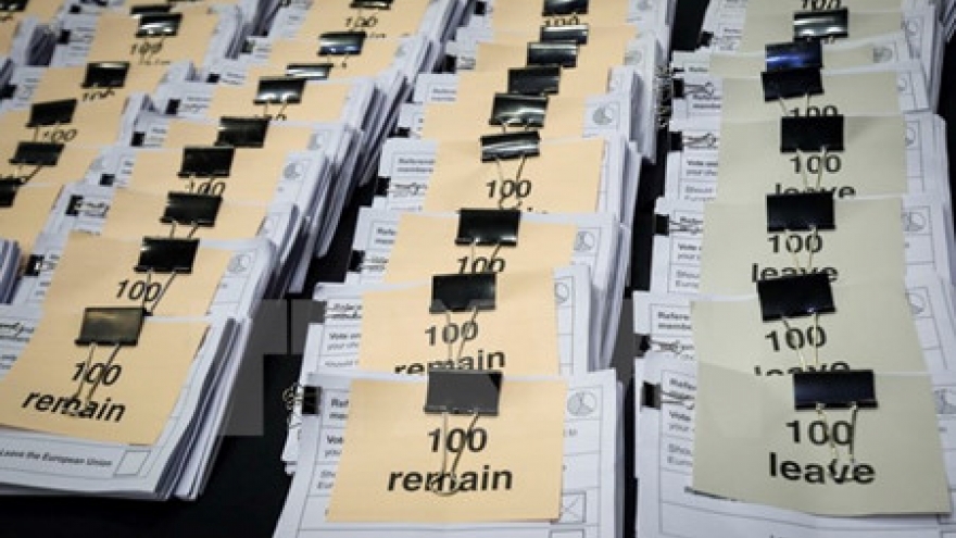 UK voters' final choice