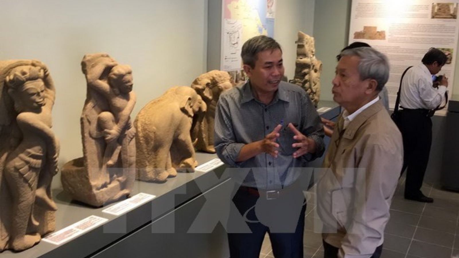Ancient Cham objects showcased in Hue