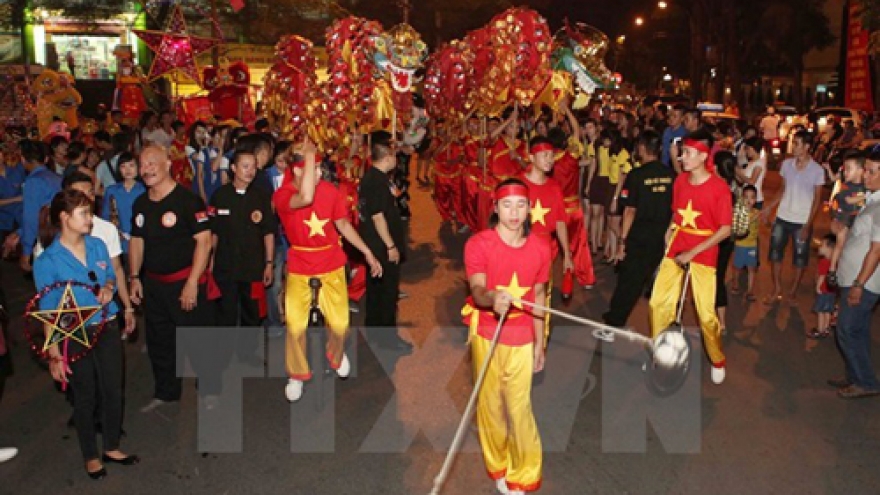 Mid-Autumn festival underway at Hanoi’s Old Quarter