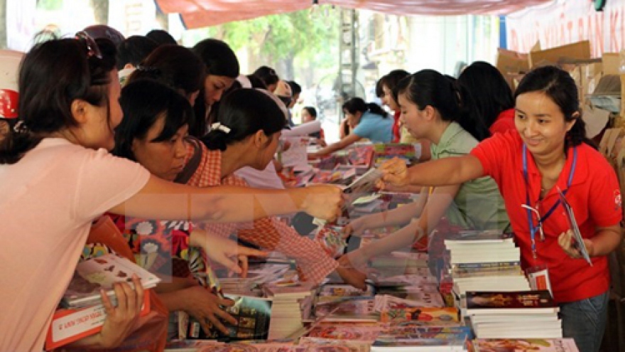 Russian literature books in Vietnamese made public