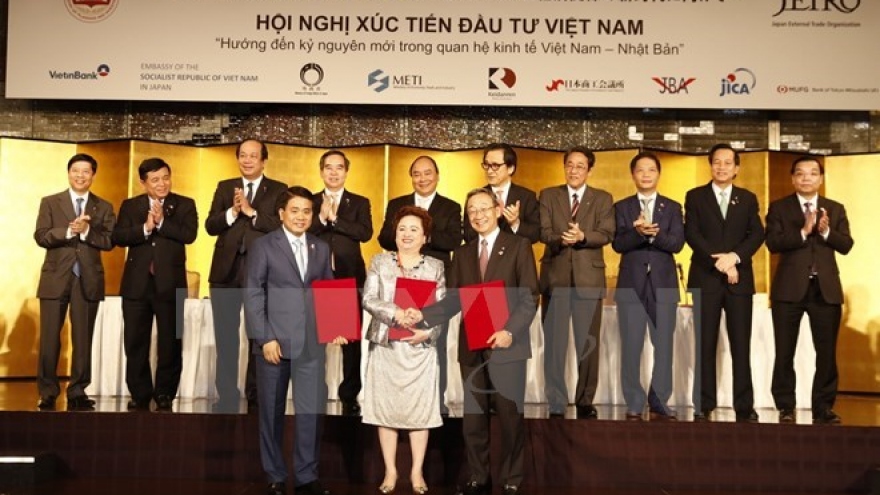 Hanoi, Japanese firm partner in developing smart city