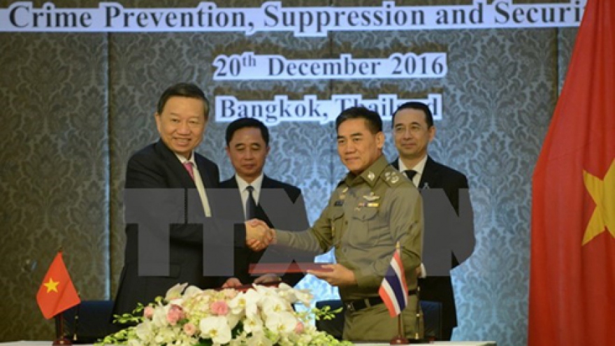
        Vietnam, Thailand hold first security dialogue
                              