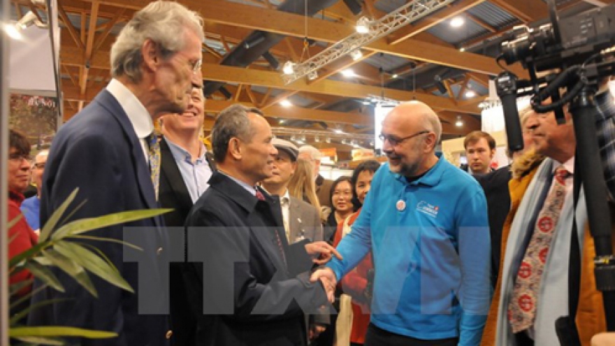 Vietnam Airlines has stand at Brussels Holiday Fair