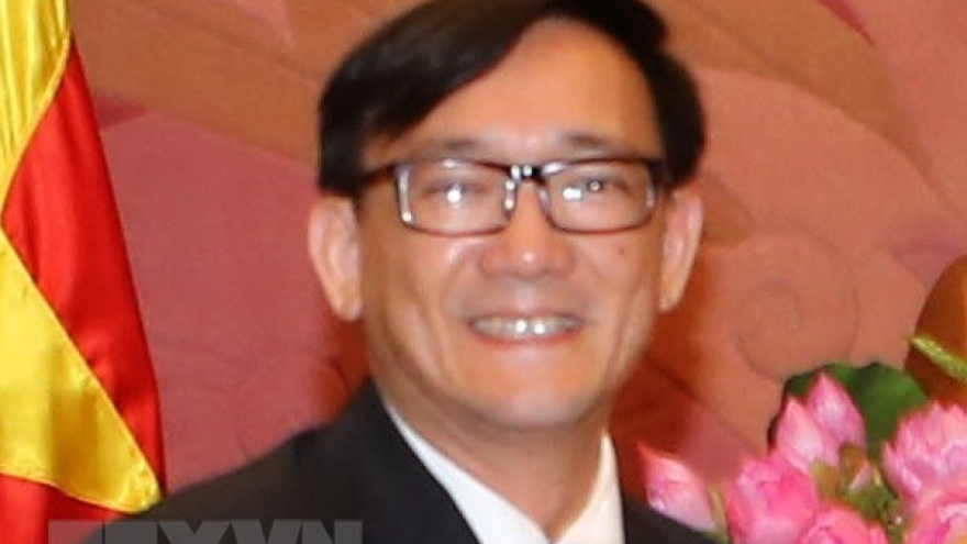 Thai ambassador presented with friendship insignia