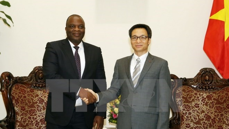 Vietnam, Angola seek closer telecom cooperation