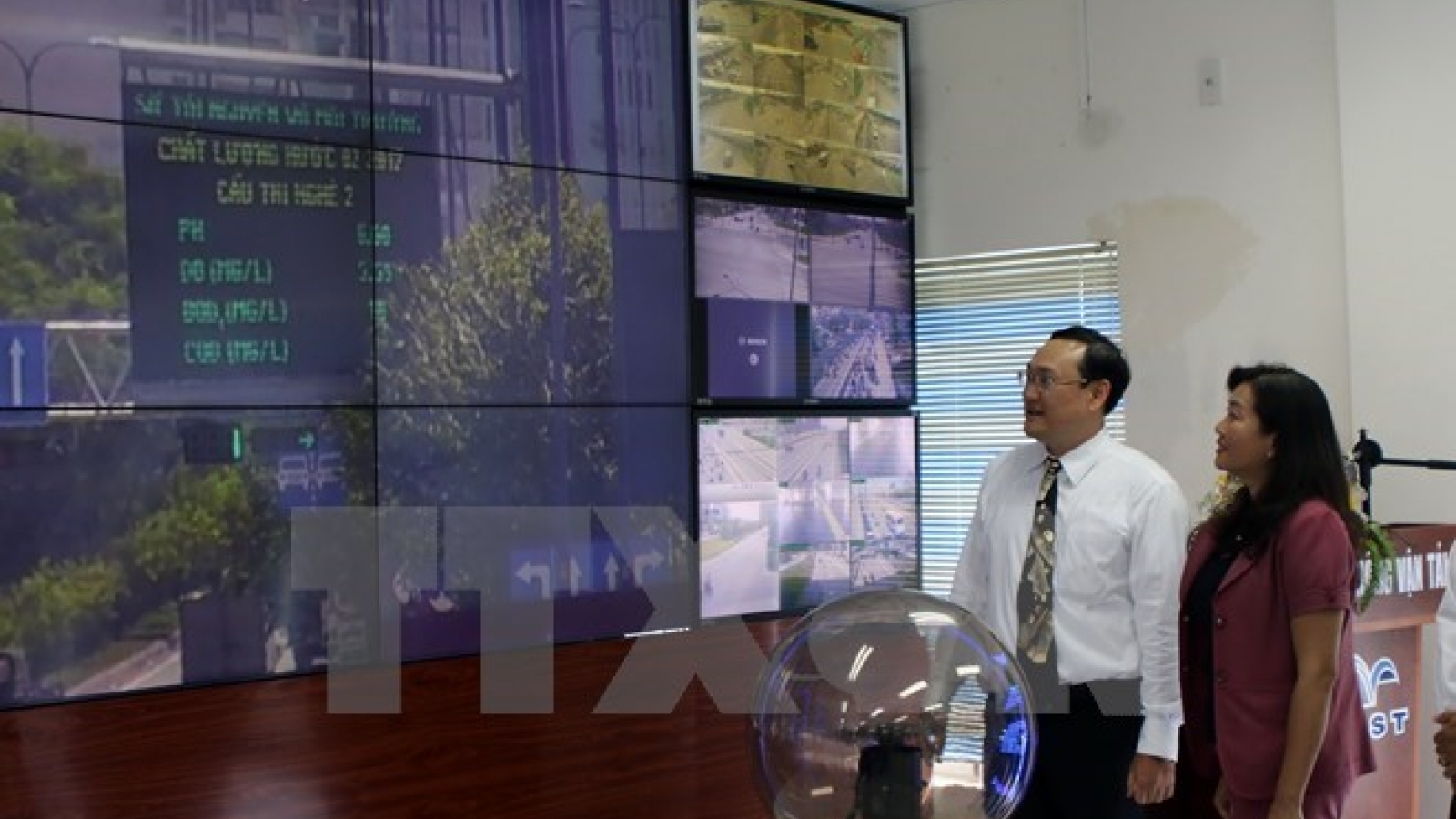 HCM City begins public display of air, water quality data