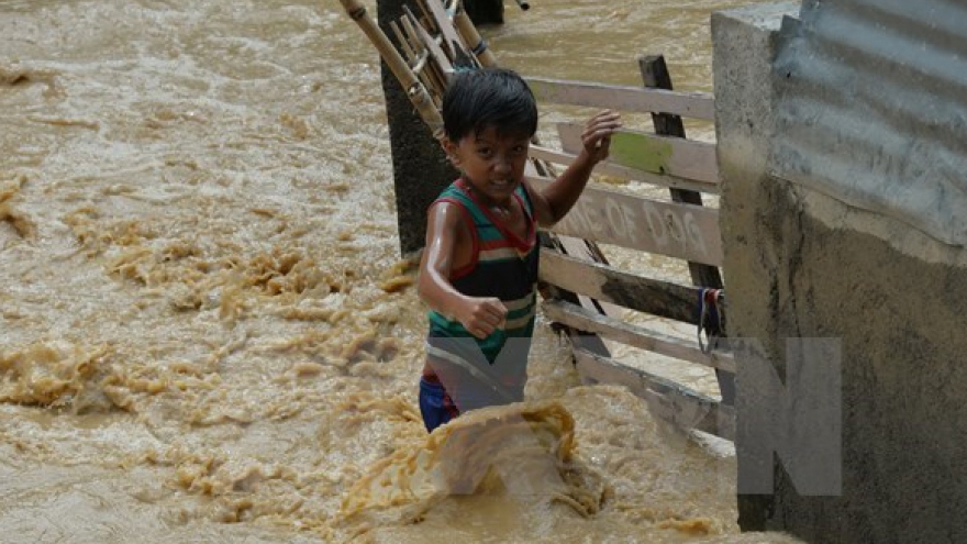 Death toll from Typhoon Koppu climbs to 16
