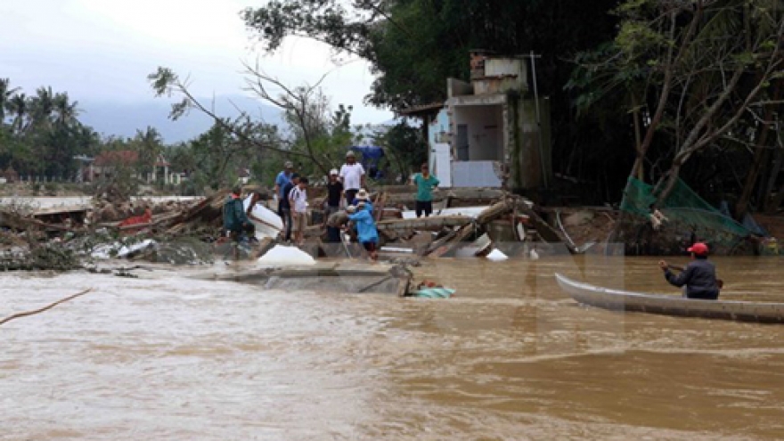 PM approves VND165 billion as flood relief aid