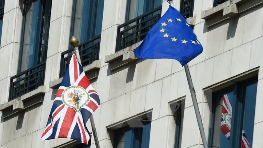 
        Brexit to cause exports to UK to face more barriers
                              