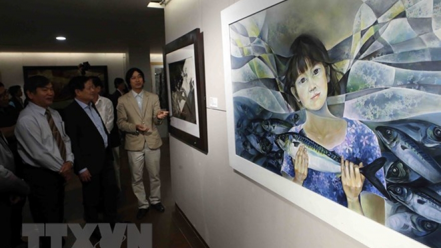 Exhibition captures quintessence of Da Nang fine arts