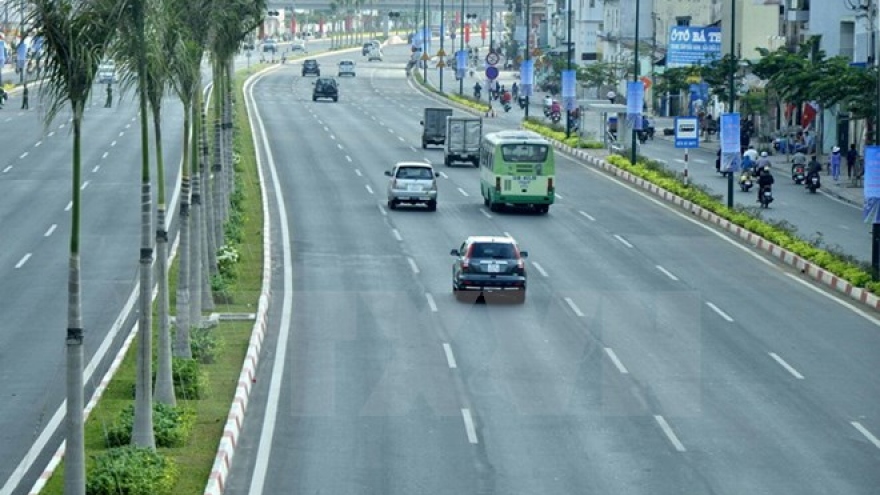 Ribbon cut on Tan Son Nhat – Binh Loi expressway