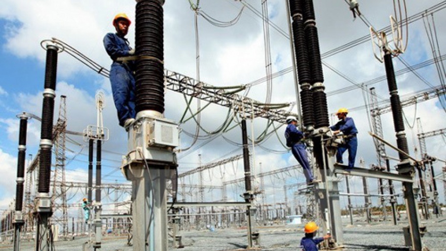 EVN to put into use key power projects in December