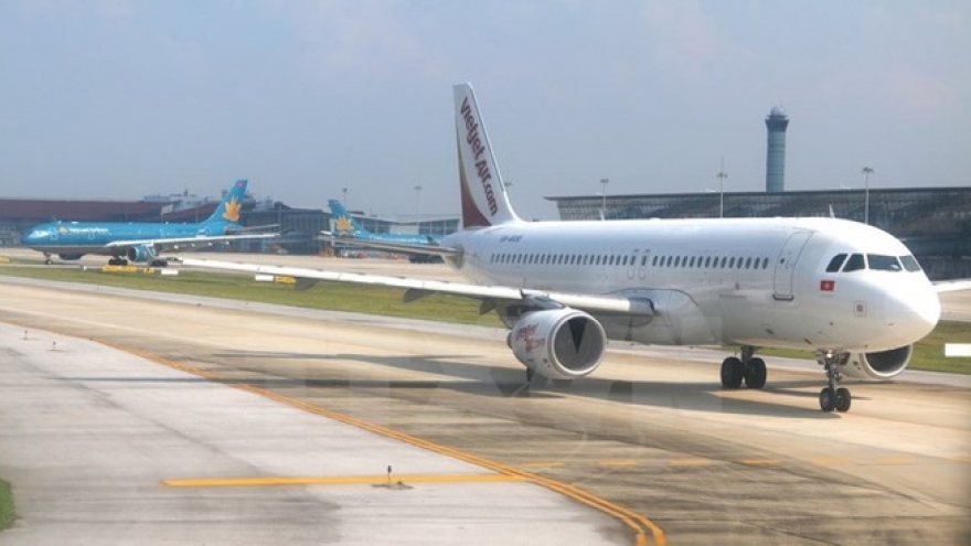 Negotiations continue for Vietnam airports group share sale