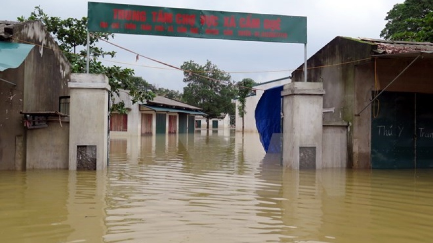 Consecutive floods devastate central provinces