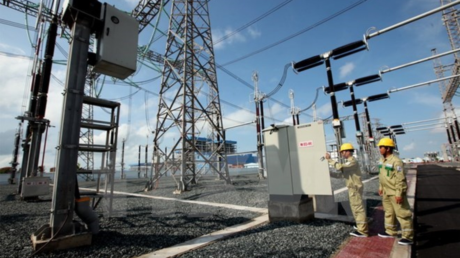 Turbine of Duyen Hai 3 thermal power plant joins national grid
