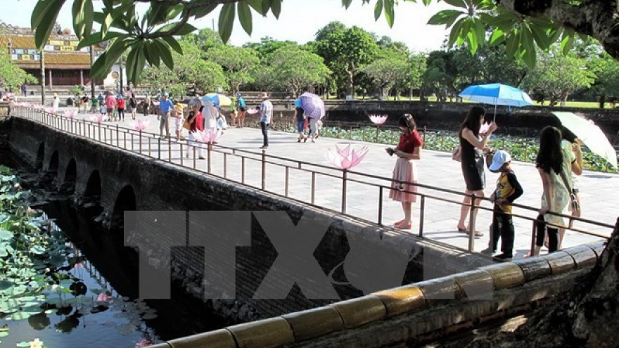 
        E-visa granting policy for foreigners underway
                              
