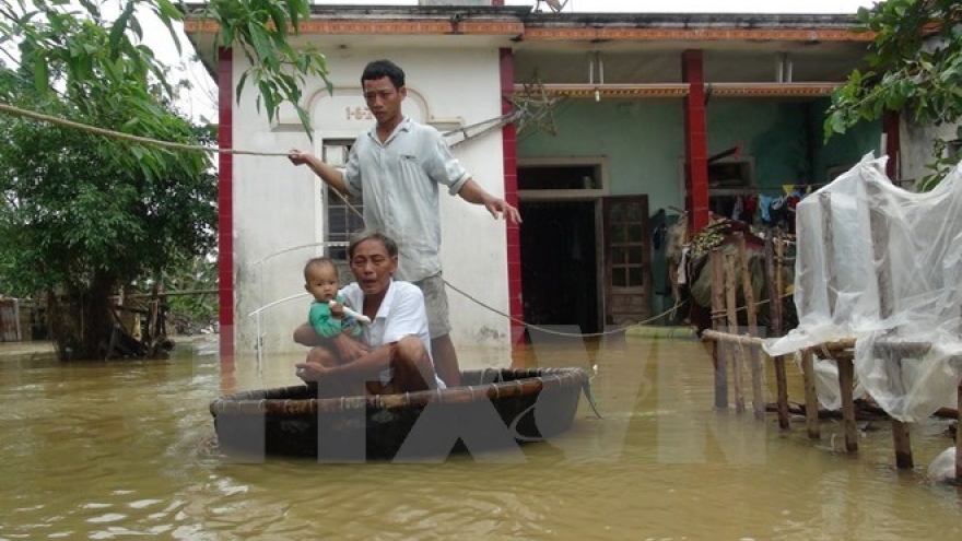 Central provinces continue to struggle with floods