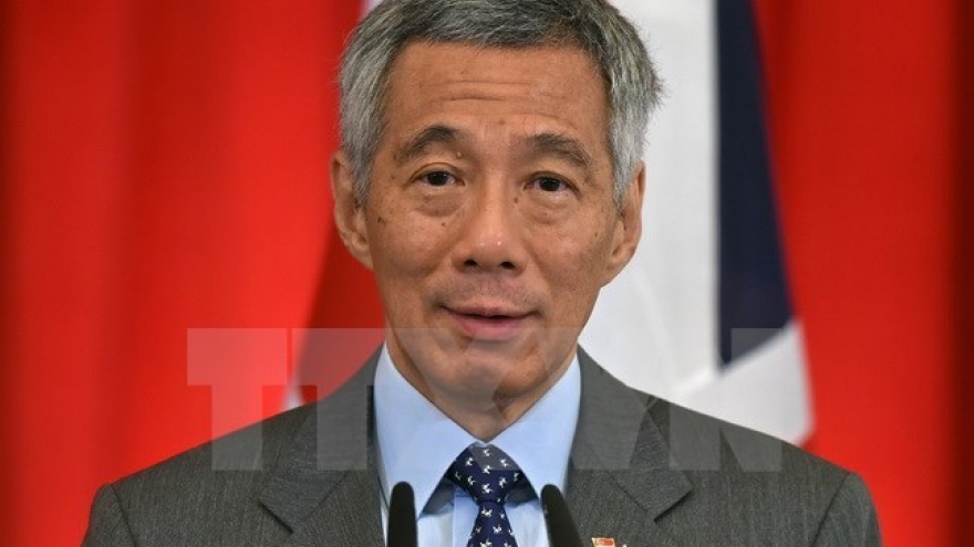
        Singapore PM in Myanmar to foster bilateral ties
                              