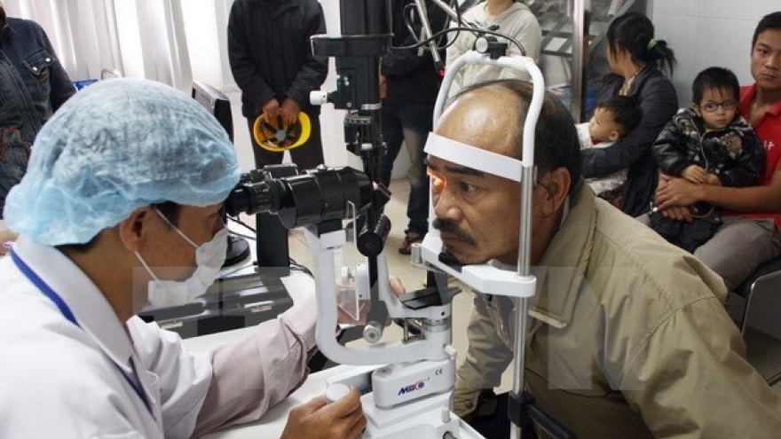 Orbis flying hospital launches ophthalmic training in Binh Dinh