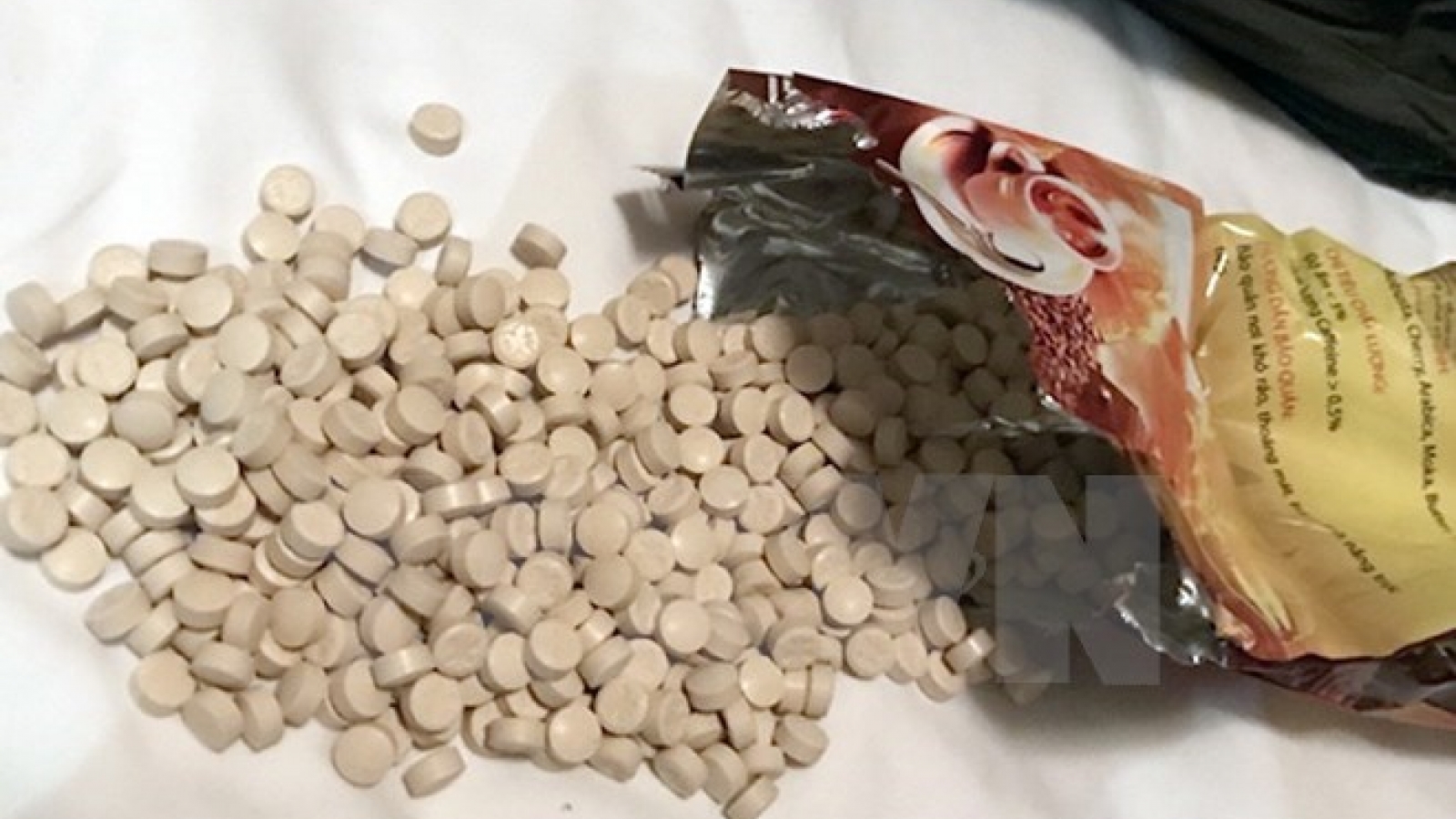 Large-scale illegal drug production rings crack down in HCM City