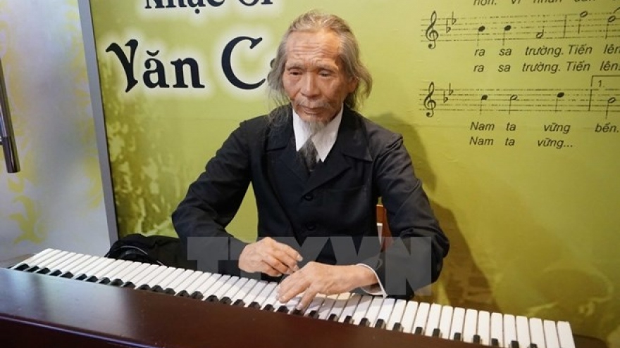 First wax statue museum of celebrities opens in HCM City