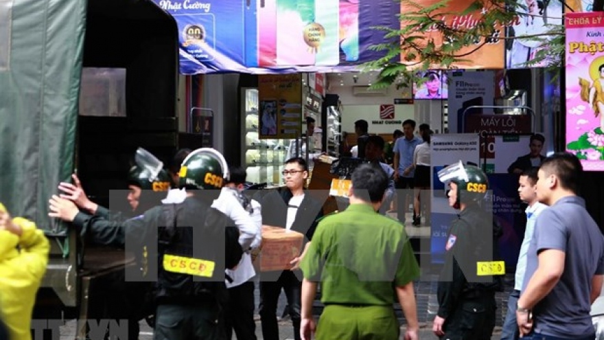 Vietnam asks Interpol to issue red notice for fleeing businessman