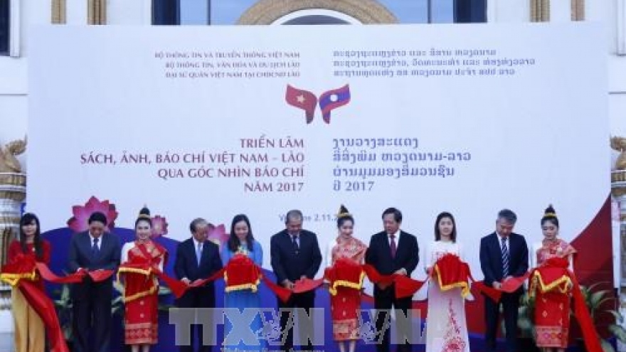 Exhibition reflects Vietnam-Lao ties through lens of the press