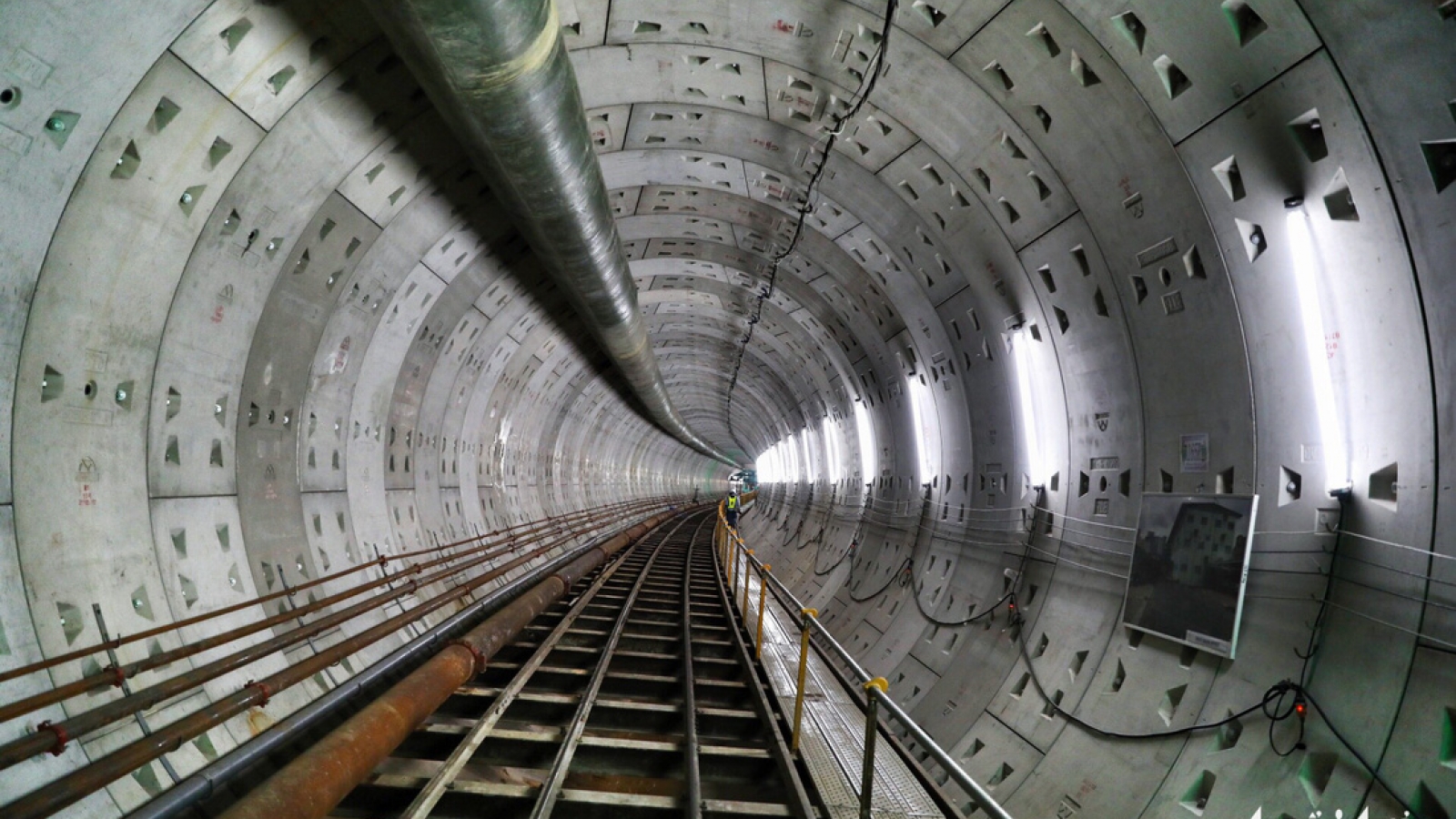 ​Second tunnel of Ho Chi Minh City subway line nears completion
