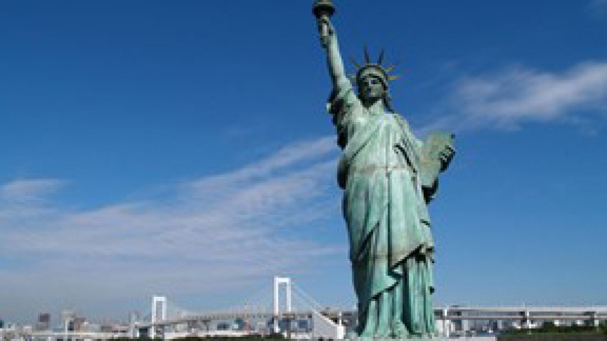 All-clear sounded at Statue of Liberty after bomb scare