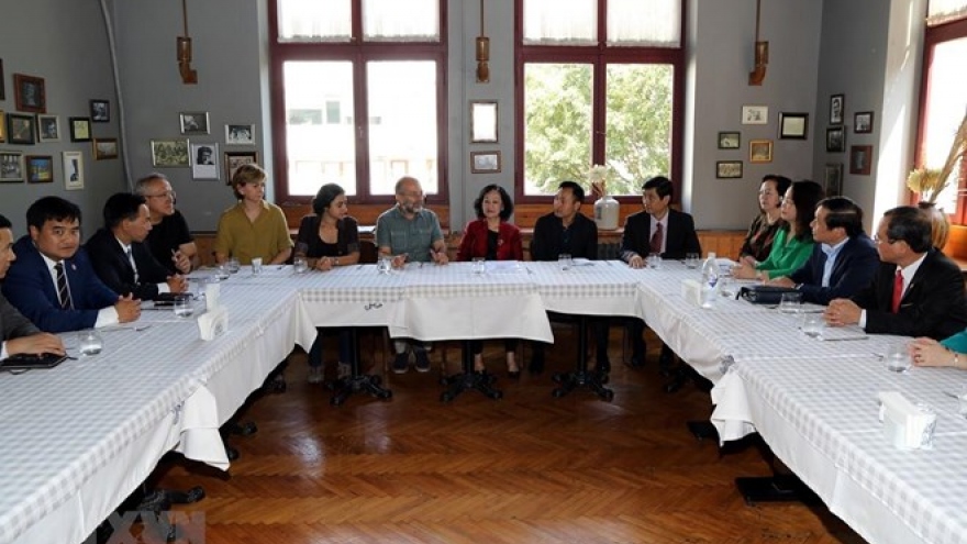Party delegation visits Turkey to boost bilateral ties