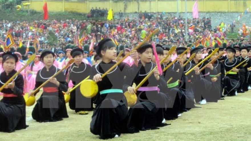 Tuyen Quang preserves “Then” singing