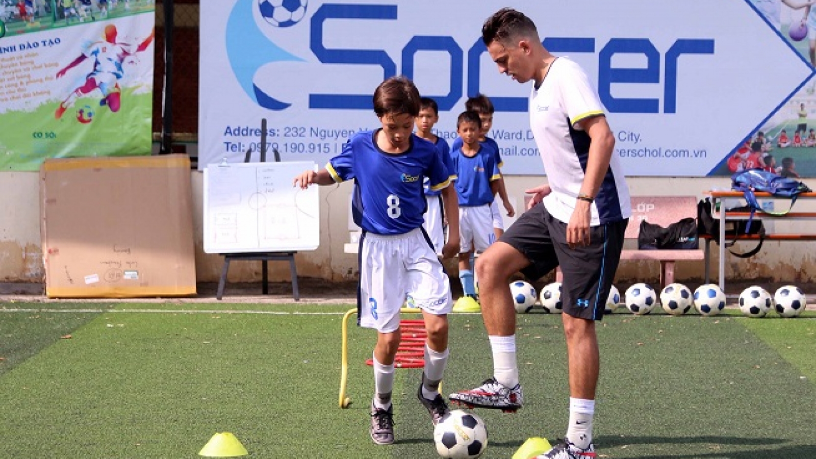 Learning sport in English for kids in HCM City