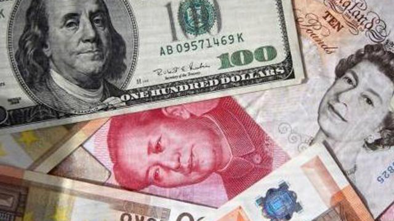 Report highlights CNY depreciation as threat to VND
