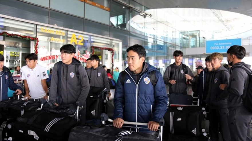 Ulsan Hyundai FC welcomed in Hanoi