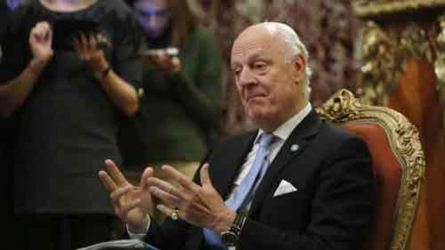 UN Syria envoy delays peace talks to ensure players are serious