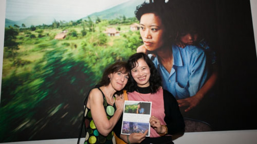 Exhibition showcases Vietnam a country in change  