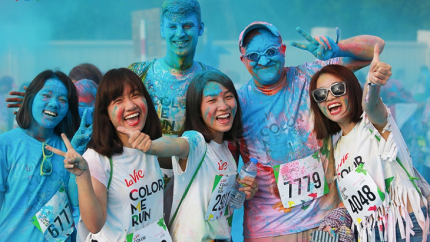 Young Hanoians inspired by La Vie Color Me Run 
