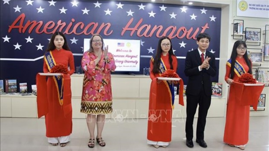 US interactive learning space launched at An Giang University