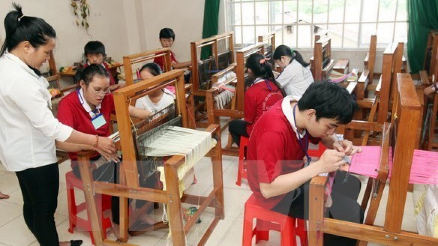 
        USAID supports treatment of the disabled in Tay Ninh
                              