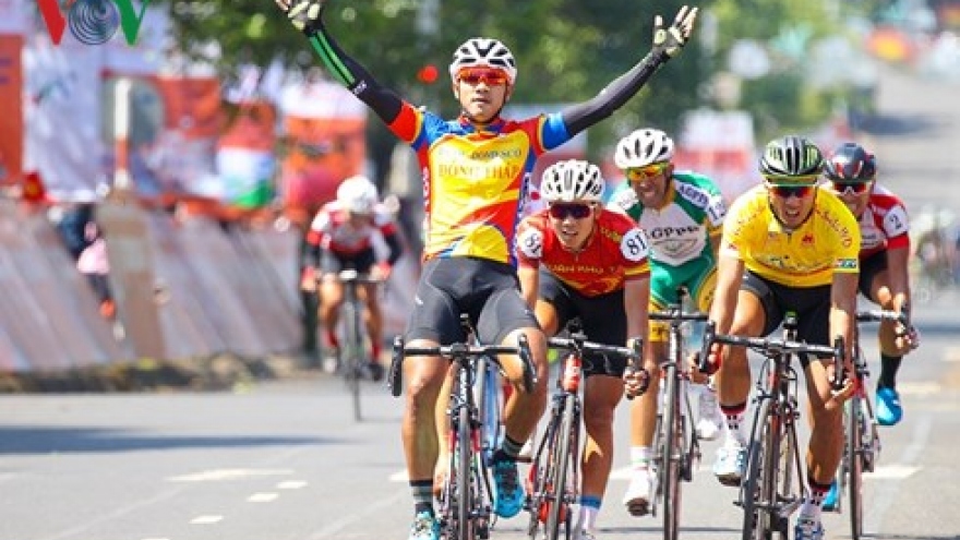 Tan Hoai wins 21st stage of HTV cycling race