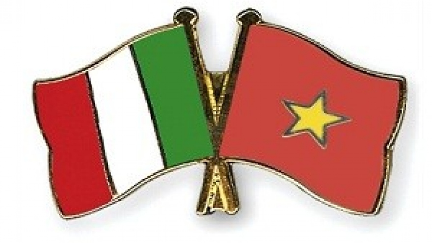 Vietnam, Italy agree to boost friendship, legislative ties