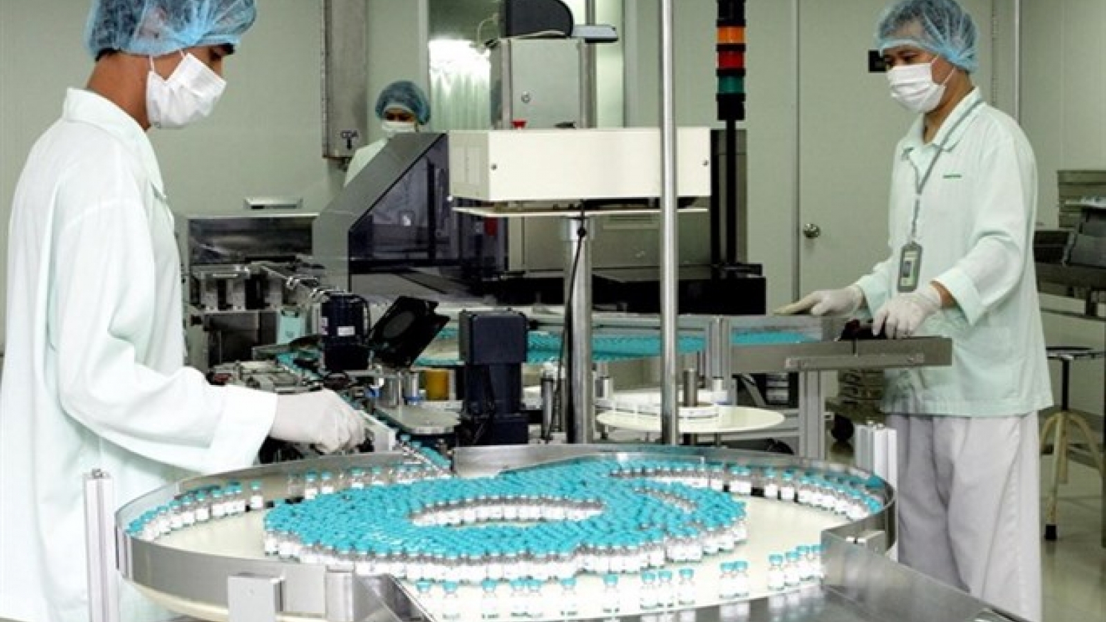 Prime Minister urges mass vaccine production