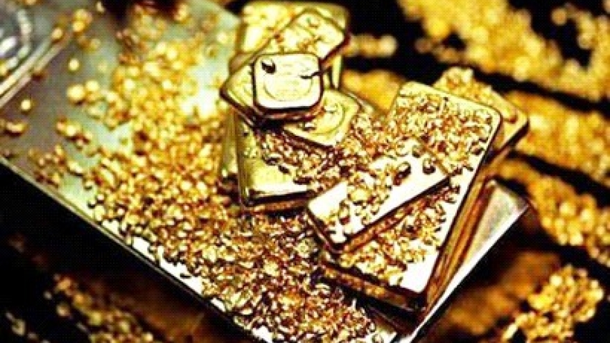 Gold firms ask for looser control of import