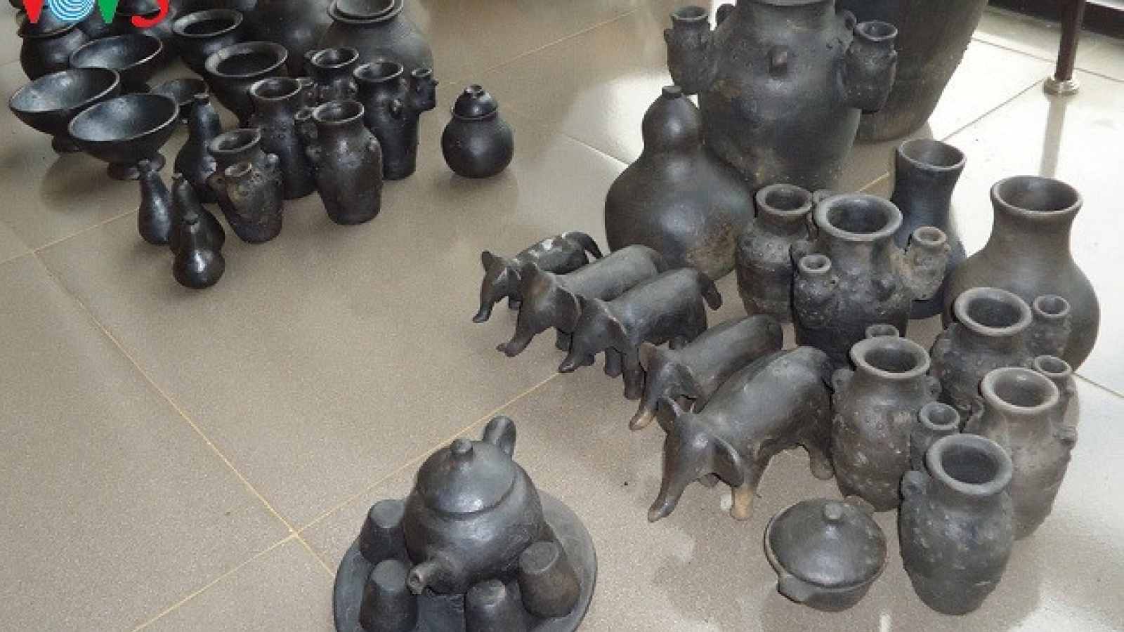Dak Lak museum provides hand-on experiments with traditional handicraft