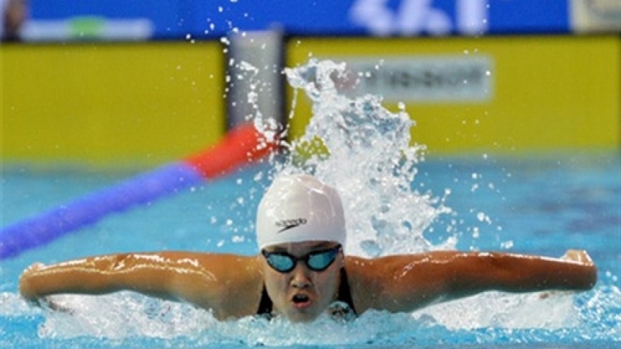 Vien wins bronze medal at US swim competition