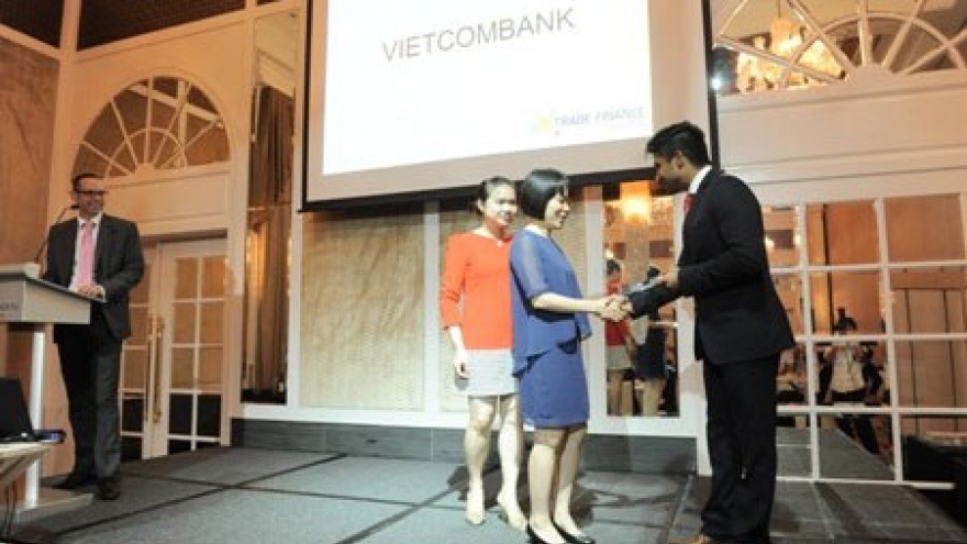 Vietcombank chooses Credit Suisse, VILAF for equity issue