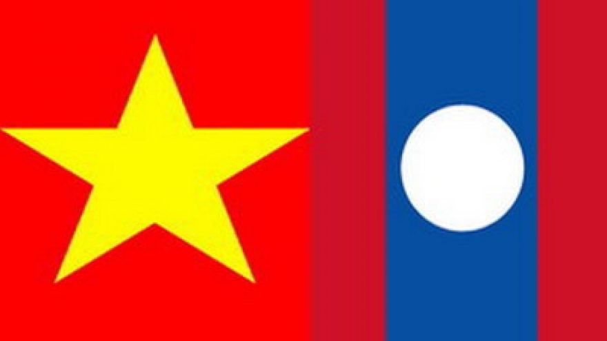 Lao army officers get doctorate degrees